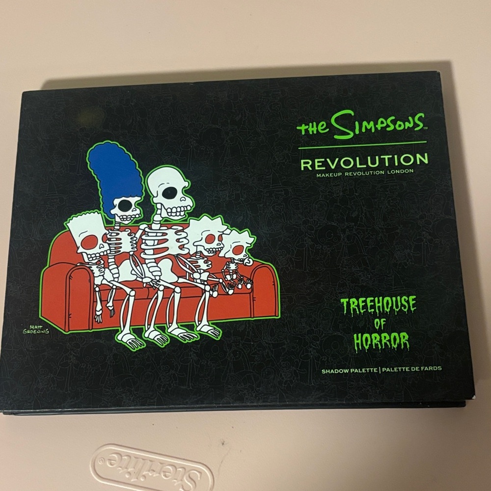 Revolution Treehouse of Horror Palette with Green Accents